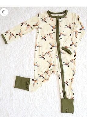Little Snuggles Mighty Mallards 🦆 Zippy Bamboo Onesie Cuffs